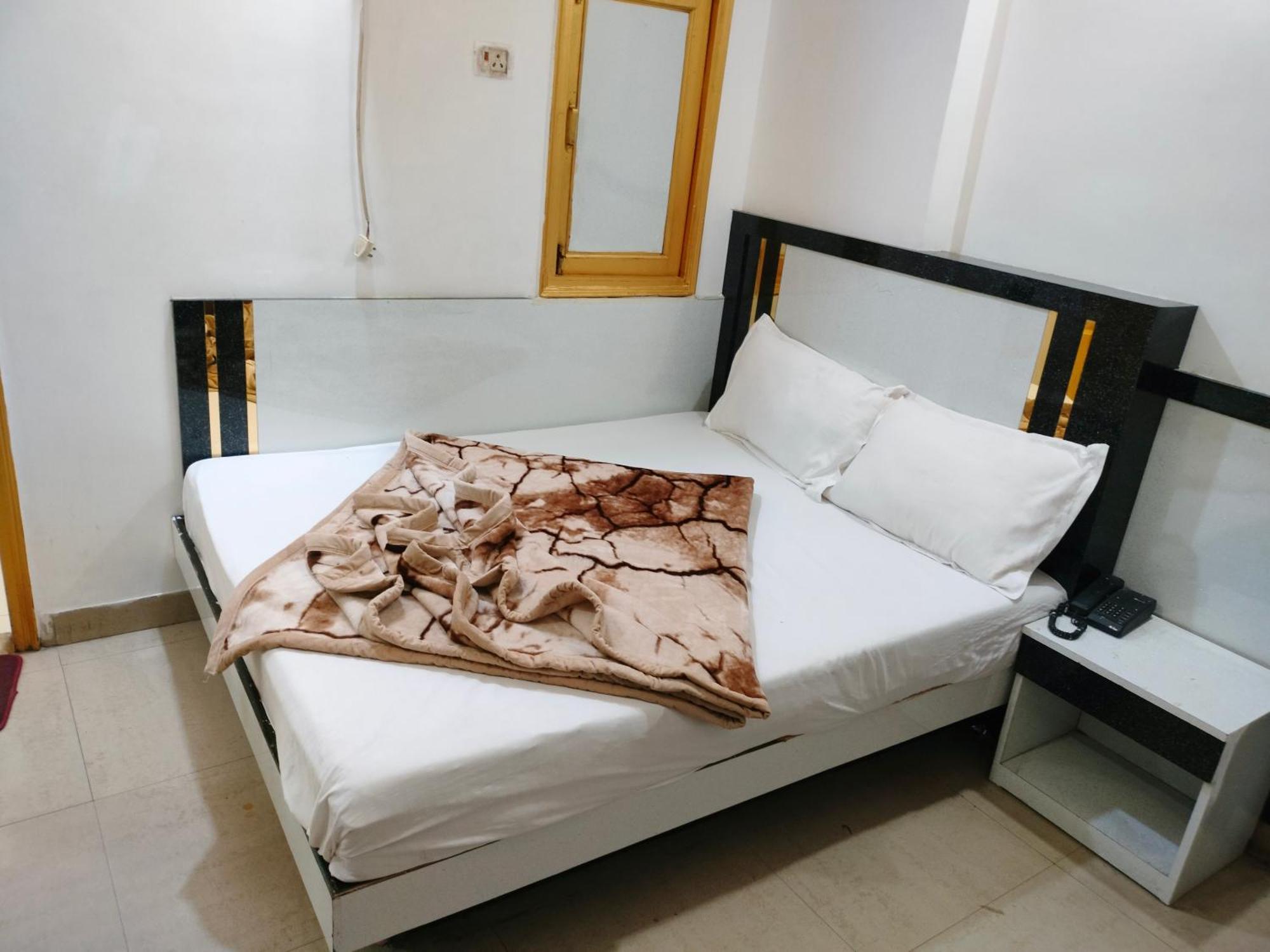 Hotel Geetanjali Inn นิวเดลี ภายนอก รูปภาพ