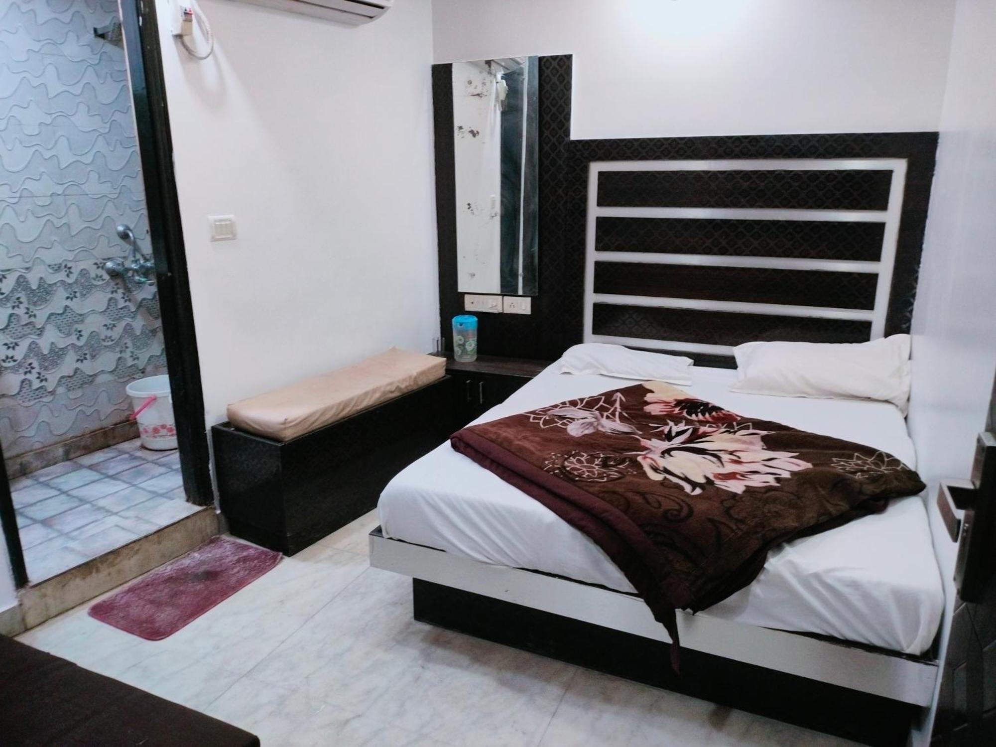 Hotel Geetanjali Inn นิวเดลี ภายนอก รูปภาพ