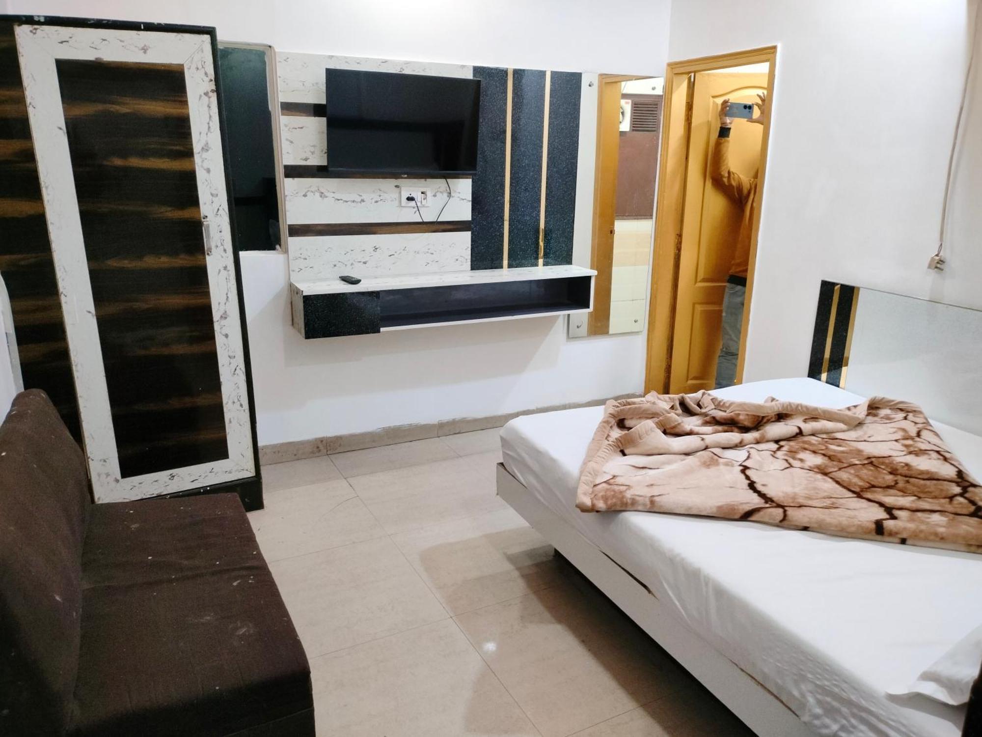 Hotel Geetanjali Inn นิวเดลี ภายนอก รูปภาพ